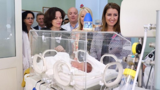 Pajisje të reja në maternitetin e Durrësit, Manastirliu: Investime në 11 spitalet rajonale
