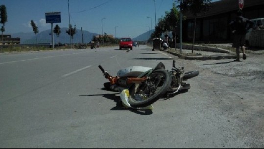 Aksidentohet me motor në Pukë, i riu në gjendje të rëndë transportohet në Tiranë (Emri)