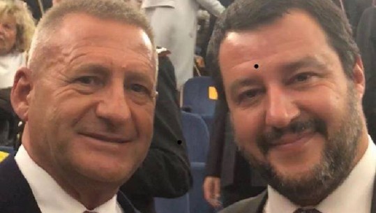 'Për shqiptarët ka simpati të veçantë', Ndoka takon Salvinin, ja dhurata i bëri ministri italian 
