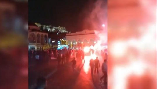 ‘Kacifas i pavdekshëm’/ Grekët protestë në Athinë, thirrje antishqiptare, djegin flamurin kuqezi