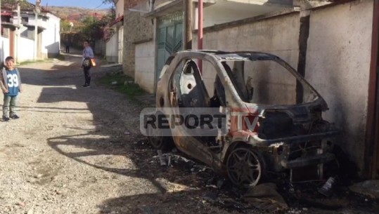 Digjet makina në Korçë/ Ekspertiza e cilëson aksidentale, e reja: Ja përse zjarri ishte i qëllimshëm (VIDEO)