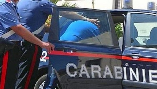 Itali/Dy shqiptarët vjedhin makinën dhe përplasin 5 persona, një i arrestuar, një në kërkim