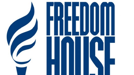 Raporti i ‘Freedom House’: Liria në internet vazhdon të kufizohet, shqetësim Fake News
