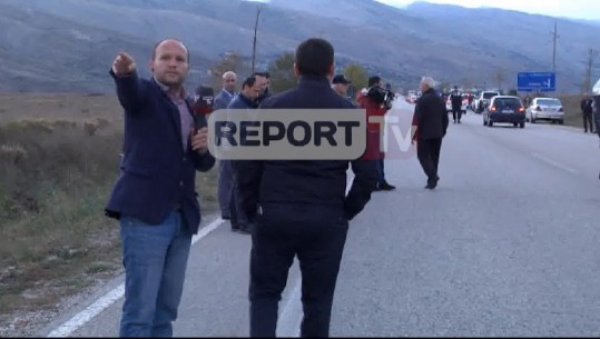 Protestuesit grekë bllokojnë aksin Gjirokastër-Kakavijë, pas insistimit të Report Tv, reagon Policia e Shtetit (Video)