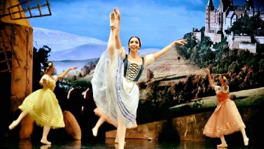 ‘Jam shumë e emocionuar’/ Një ‘Zhizel’, si Adela Muçollari për dashurinë dhe baletin