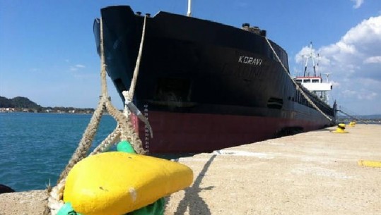 Greqi, përplaset me shkëmbinjtë anija me flamur shqiptar, evakuohet ekuipazhi me tetë anëtarë