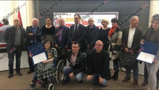 Shpallen fituesit e Panairit të 21 të Librit 'Tirana 2018'