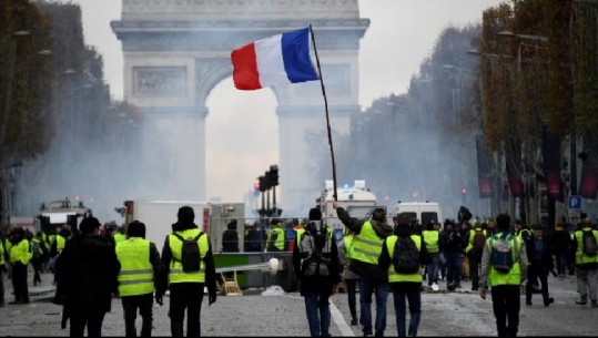 Protestat e dhunshme në Francë, 30 të plagosur dhe 101 të arrestuar (VIDEO)