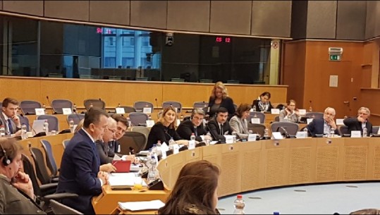 Debati në PE/ Deputeti qipriot citon Ramën: 'Shqipëri-Kosovë bashkohen në 2025', dua shpjegime. Balla: Anëtarësohemi në BE