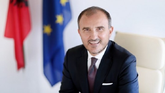  Dita e Pavarësisë, Ambasadori i BE-së uron shqiptarët: Mbështesim Shqipërinë në rrugën e reformave