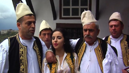 50-vjetori i Festivalit Folklorik Kombëtar, festohet ‘Iso e Pandërprerë’ në Gjirokastër