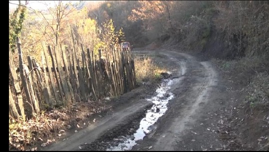 Mat, fshati Stojan po braktiset nga banorët: Nuk ka rrugë automobilistike