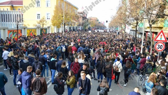 PDIU: Studentët ishin ata që rrëzuan regjimin komunist, t’u plotësohen kërkesat