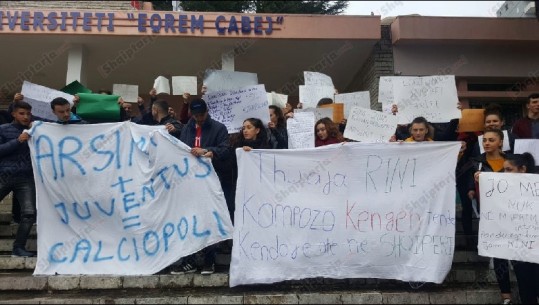 Gjirokastra i bashkohet protestës pas 5 ditësh, studentja: Më mirë vonë sesa kurrë