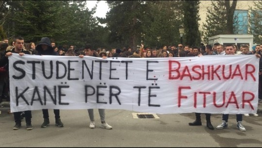 Studentët nga Vlora dhe Gjirokastra nuk i bashkohen protestës në Tiranë, organizime në Shkodër e Korçë