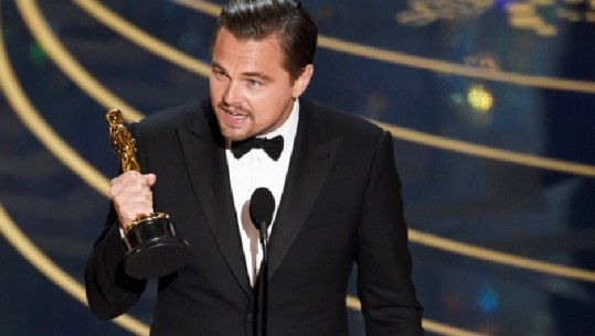 Hetimi për mashtrimin miliona dollarë, Leonardo Di Caprio detyrohet të kthejë kupën Oscar