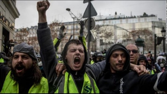 Francë, java e pestë e protestave, 'Jelekë- verdhët' kundër qeverisjes së Macron