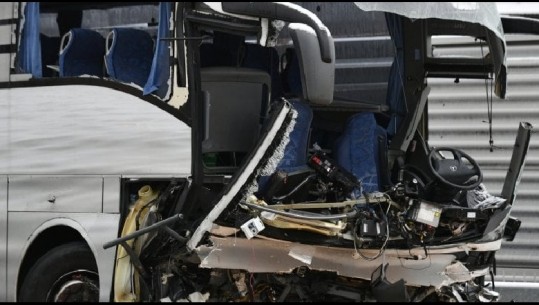 Aksident në Zyrih/ Autobusi përplaset me një mur, 1 viktimë e 44 të plagosur, mes tyre 2 shqiptarë