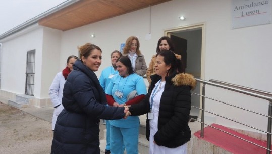 Rehabilitohet ambulanca e Lusenit në Kukës, Manastirliu: 92 qendra shëndetësore do të furnizohen me barnat e urgjencës ( VIDEO )