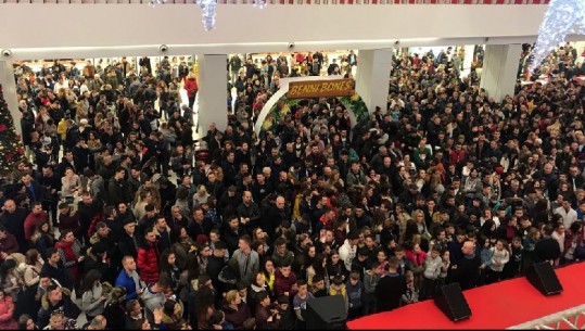 155.000 vizitorë për 4 ditë/ Cila është qendra e preferuar e shqiptarëve për festa?
