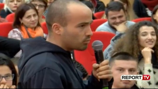 ‘Ai tjetri të vriste në bulevard, ju të vrisni shpresën’/ Rama debat me studentin në Vlorë: Më merrni të keqen (VIDEO)