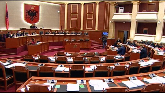 PS rrëzoi dekretin e Metës për buxhetin, opozita braktis Kuvendin (FOTO)