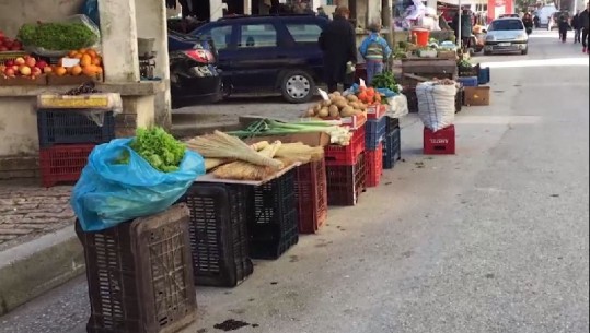 Prag festave të fundvitit, në Gjirokastër rriten çmimet e produkteve ushqimore