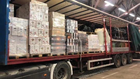 FOTO/Sekuestrohen 8 mijë litra verë kontrabandë në Durrës, vinte nga Italia, arrestohen administratori dhe shoferi (EMRAT)