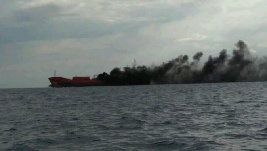 Shpërthen anija-cisternë 'Athlos' në Qipro, ekuipazhi hidhet në det, plagosen dy anëtarë (VIDEO)