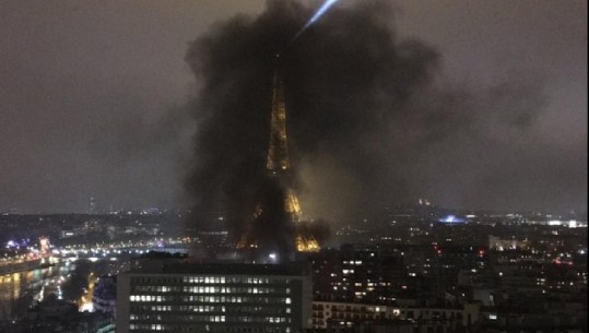 Ndizen rrugët e Parisit nga “Jelekët e Verdhë”, Kulla Eifel mbulohet nga tymi i zi