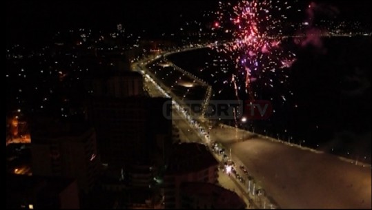 Festat e fundvitit, ja si u festua në Qytetin e Vlorës (VIDEO)