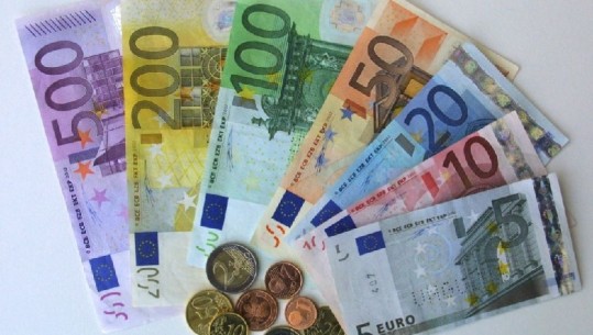 Euro i rikthehet rënies, zbret nën 125 lekë