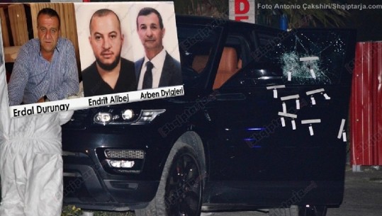 Vrasja e trefishtë, agjentët e krimeve kontroll në aksin Elbasan-Peqin për gjurmë të autorëve 