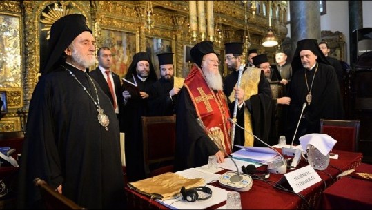Kisha Ortodokse Ukrainase shkëputet nga Moska, zemërohet Rusia, zyrtari: Mori fund vëllazëria ortodokse botërore