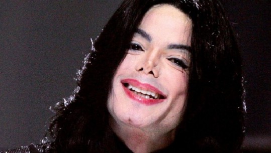 “Ishim 7 dhe 10 vjeç”, dy djemtë rrëfejnë se si u abuzuan seksualisht nga Michael Jackson