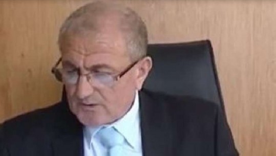 Ekskluzive/ U denoncua në media për aferë seksuale, pas marrjes së pafajësisë ish-kreu i gjykatës së Gjirokastrës kërkon rikthimin në detyrë 