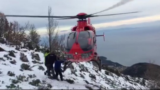Piloti bën mrekullinë, ja si helikopteri shpëtoi alpinisten në malin e Çikës në Vlorë (VIDEO)
