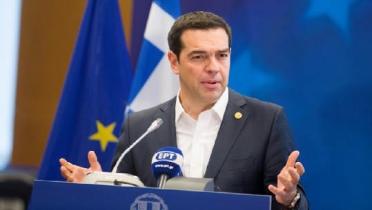 Lëkundjet në kabinet/ Tsipras merr votëbesimin, i hapet rruga marrëveshjes me Maqedoninë