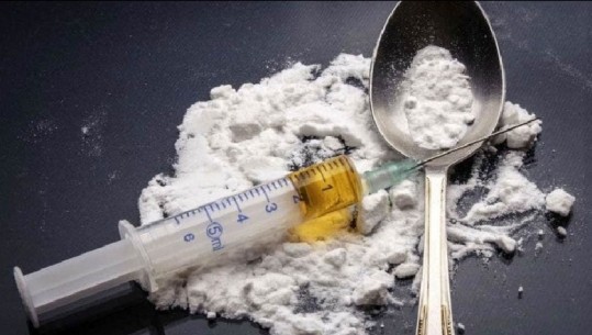 Shefi i antidrogës së kantonit zvicerian jep alarmin: Shqiptarët ‘truri’ i trafikut të heroinës