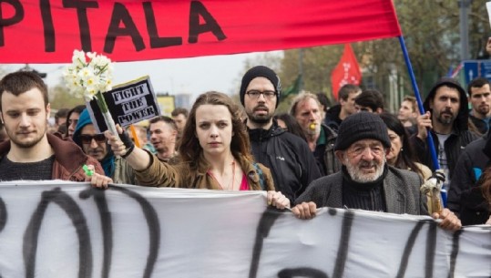 Serbi, protesta kundër Vuçiç, më shumë se 10 mijë njerëz në shesh: Liria e medies, parakusht për zgjedhjet