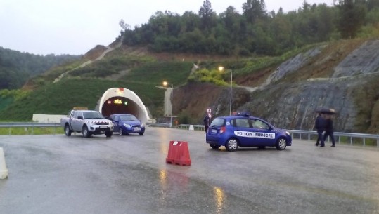 Aksident te tuneli i Krrabës, makina përplaset me autobusin me targa greke