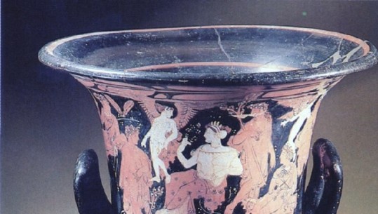 Apolonia, historia 2500-vjeçare “e lexuar” nga enët me figura të kuqe