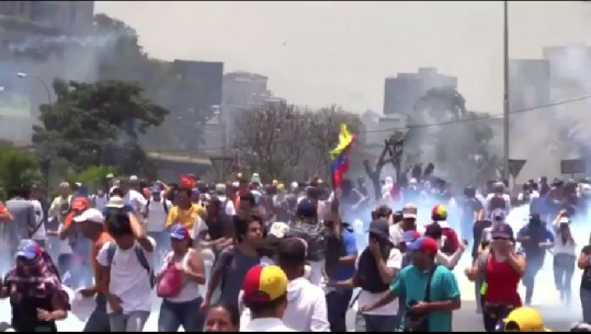 Kriza politike në Venezuelë, shkon në 40 numri i viktimave nga demonstratat e opozitës