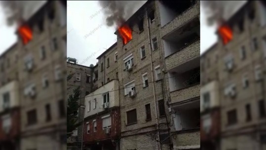Tiranë/ Shpërthen bombola e gazit në banesë, lëndohen babë e bir (VIDEO)