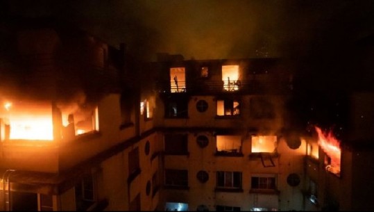 Francë/ Një ndërtesë 8 katëshe përfshihet nga flakët, 7 persona të vdekur dhe 30 të plagosur (VIDEO-FOTO)