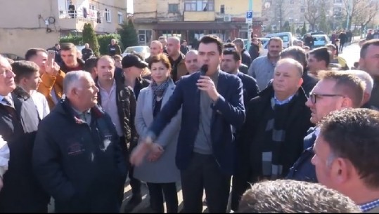 Protesta/ Basha në Mirditë e Gjirokastër: Rama nuk reflekton, ejani t'i japim fund grushtit të shtetit