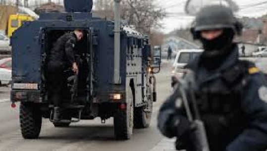 Po dorëzohej një shumë e madhe parash, persona të armatosur grabisin bankën në Prishtinë