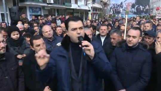Basha fton qytetarët e Pogradecit në protestë: Koha e fjalëve ka mbaruar, më 16 shkurt jepini fund këtij sistemi të kalbur