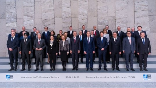Maqedonia, çështja e Kosovës dhe buxheti/ Xhaçka në ministerialin e NATO-s