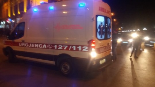 Protesta e opozitës/ Një i lënduar dërgohet me ambulancë në spital